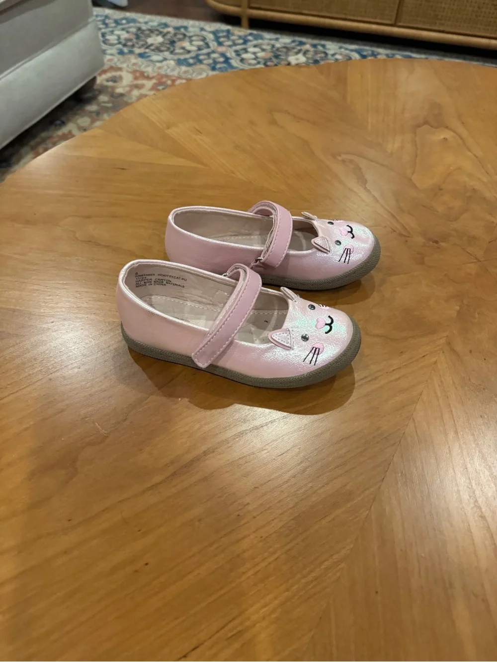 Pehr | Cat and Jack | Harper Canyon Girls Shoes - Size 8